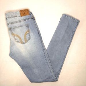 Hollister | Super Skinny Light Wash Jeans w/ Light Distress Fade | Size 5R